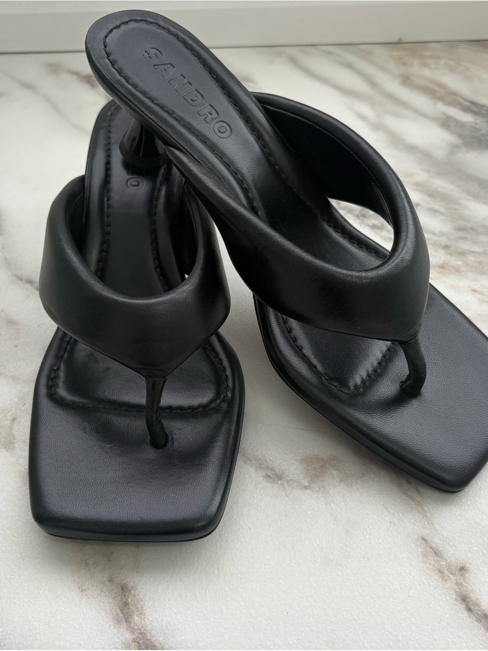 Sandro Black Leather Thong Heeled Sandals Size 40 - Picture 13 of 13